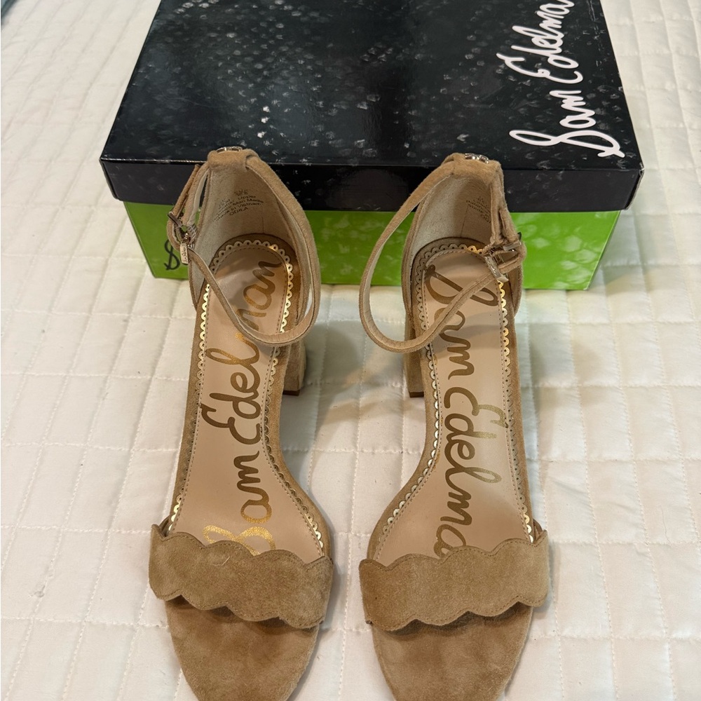 Sam Edelman Scalloped Tan Suede Heels